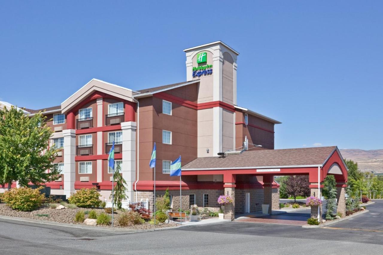 Holiday Inn Express Wenatchee By Ihg Экстерьер фото