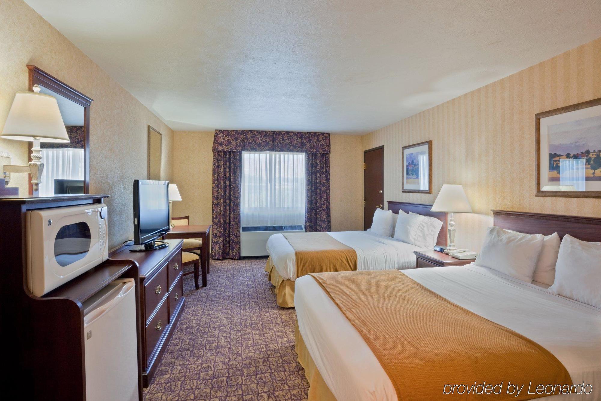 Holiday Inn Express Wenatchee By Ihg Номер фото