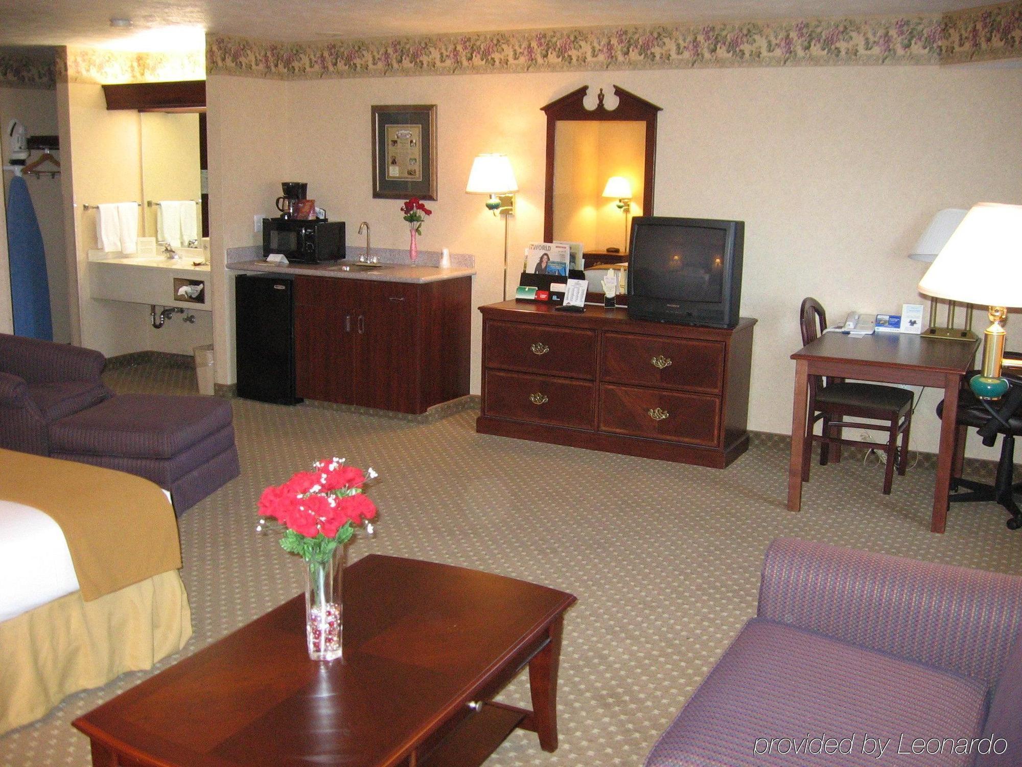Holiday Inn Express Wenatchee By Ihg Номер фото