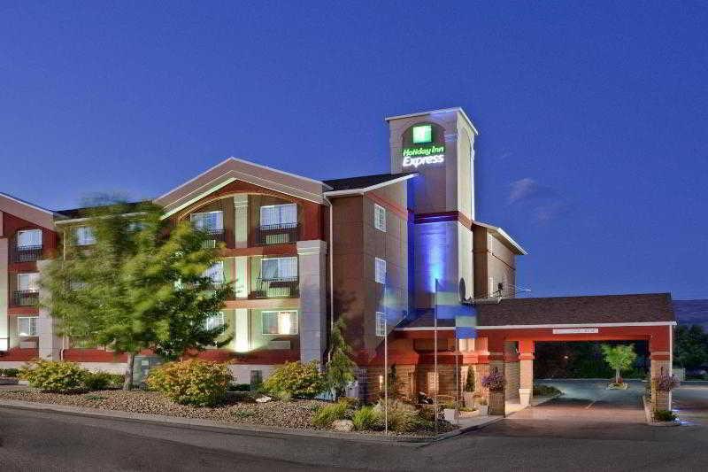 Holiday Inn Express Wenatchee By Ihg Экстерьер фото